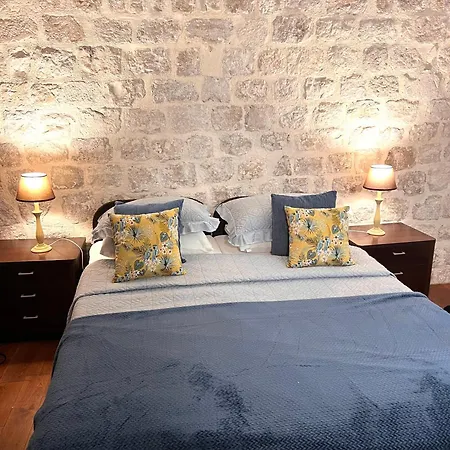 22 The Stradun